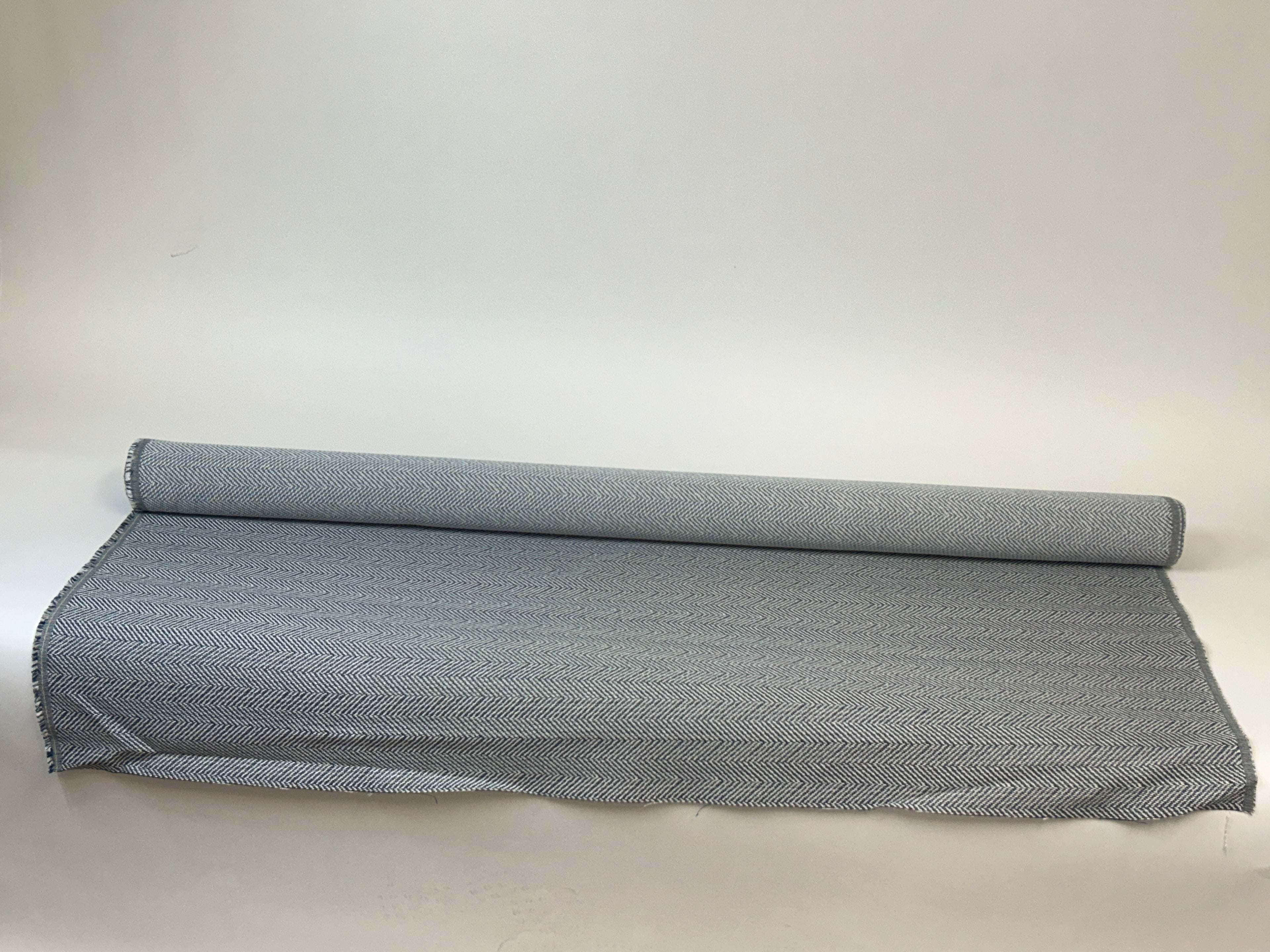 CLEARANCE: Sunbrella - Posh Sapphire - 7 yard