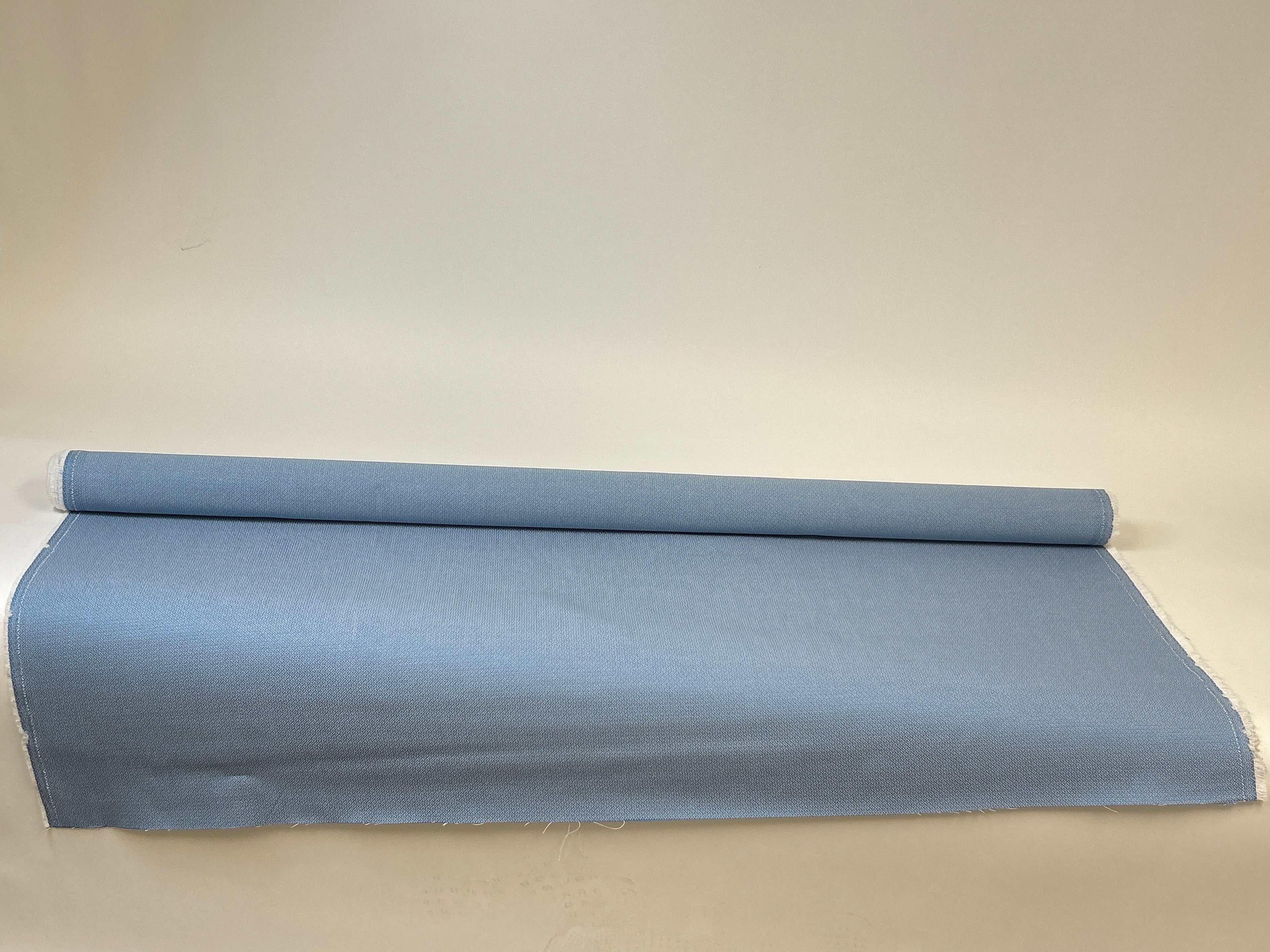 CLEARANCE: Outdura - Plateau Lotus - 3 Yard